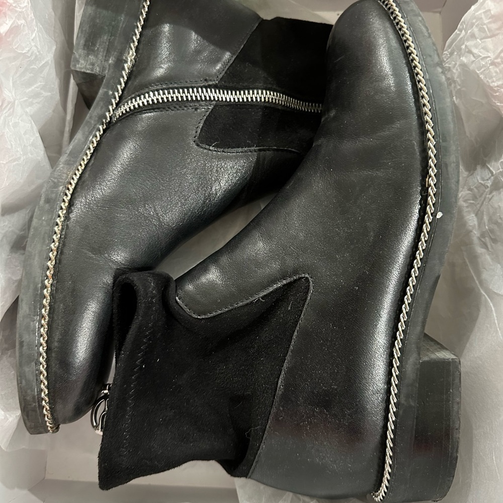 Wishbone Booties